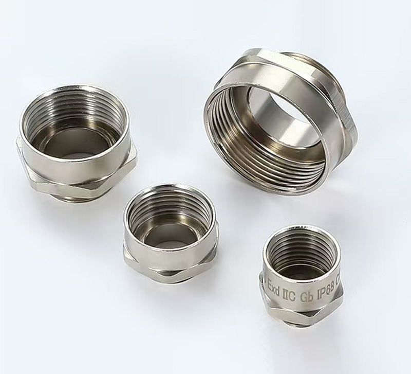 Metal expanding adaptor